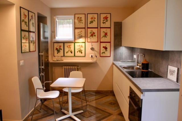 Nel Centro Di Un'oasi Verde Apartament